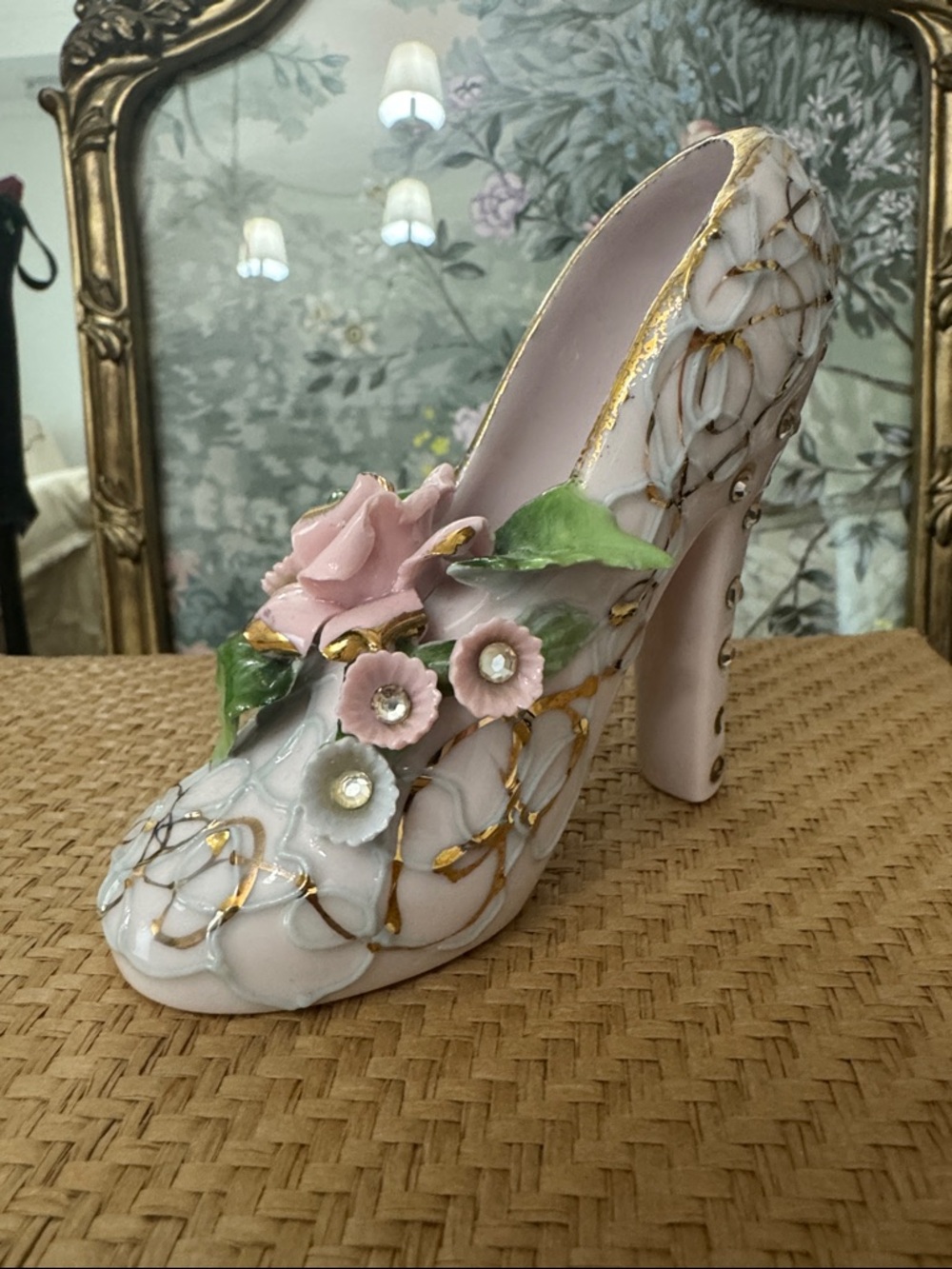 Lefton China (Japan)1950s Porcelain 31/2" high heeled shoe /Rhinestones/#50430